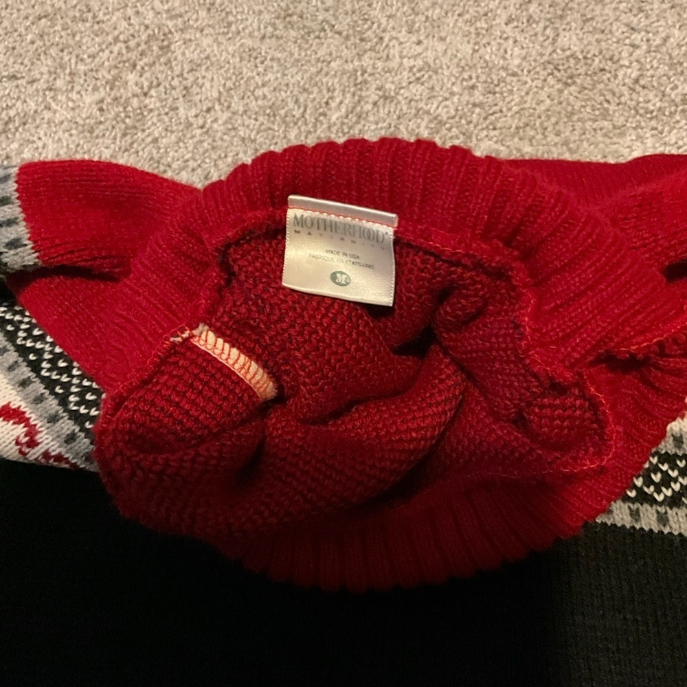 Motherhood Women’s Red and Black Turtleneck Sweater Size Medium. - Picture 6 of 7